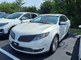 Used 2015 Lincoln MKS image 2