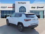Used 2022 Jeep Compass Limited image 3