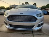 Used 2016 Ford Fusion SE image 3