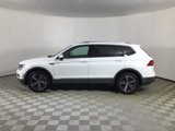Used 2018 Volkswagen Tiguan SE image 4