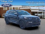Used 2022 Ford Explorer XLT w/ Equipment Group 202A image 3
