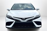 Used 2024 Toyota Camry SE image 3