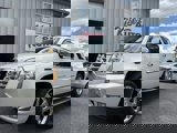 Used 2011 Cadillac Escalade Luxury image 3
