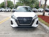 Used 2023 Nissan Kicks SR image 2