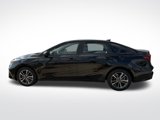 Used 2022 Kia Forte LXS image 2