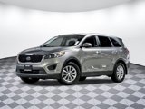 Used 2017 Kia Sorento LX w/ LX Convenience Package image 3