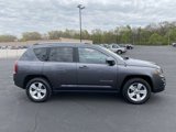 Used 2017 Jeep Compass Latitude image 2