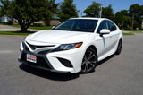 Used 2020 Toyota Camry SE image 3
