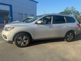 Used 2020 Nissan Pathfinder S image 2
