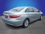 Used 2015 Toyota Camry SE image 4