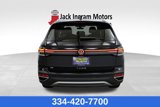 New 2025 Volkswagen Taos SE image 4