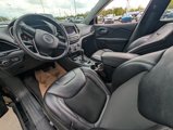 Used 2019 Jeep Cherokee Latitude Plus image 2