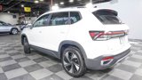 New 2025 Volkswagen Taos SE image 6