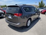 Used 2017 Chrysler Pacifica Touring-L image 5