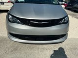 Used 2023 Chrysler Voyager LX image 2