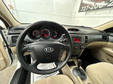 Used 2009 Kia Optima LX image 3