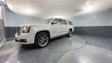 Used 2020 GMC Yukon XL Denali w/ Denali Premium Package image 4
