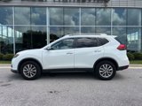 Used 2017 Nissan Rogue SV image 3
