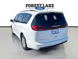 Used 2022 Chrysler Pacifica Touring-L image 5