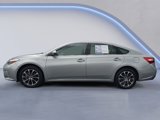 Used 2018 Toyota Avalon XLE Premium image 3