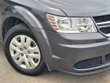 Used 2018 Dodge Journey SE image 2
