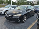 Used 2017 Toyota Camry SE image 2