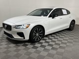 Used 2023 Volvo S60 T8 Plus image 4