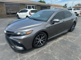 Used 2021 Toyota Camry SE image 2