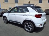 Certified 2024 Hyundai Venue Limited image 4