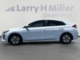 Certified 2022 Hyundai Ioniq SE image 2