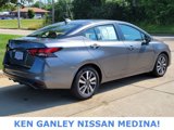 Used 2023 Nissan Versa SV image 3