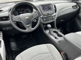 Used 2022 Chevrolet Equinox LS w/ Driver Confidence II Package image 2