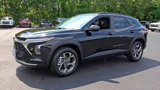 New 2025 Chevrolet Trax LT w/ Sunroof Package image 4