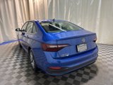 Certified 2024 Volkswagen Jetta SE w/ Panoramic Sunroof Package image 6