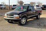 Used 2000 Chevrolet S10 Pickup LS w/ Preferred Equipment Group image 2