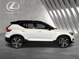 Used 2019 Volvo XC40 T5 R-Design image 4