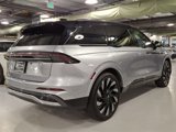 Used 2024 Lincoln Nautilus Reserve w/ Equipment Group 202A image 4