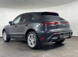 Certified 2024 Porsche Macan image 3