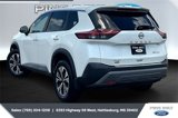 Used 2022 Nissan Rogue SV image 2