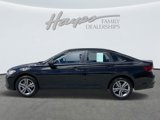 Used 2023 Volkswagen Jetta SE image 2