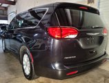 Used 2017 Chrysler Pacifica Touring w/ Tire & Wheel Group image 5