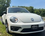 Used 2013 Volkswagen Beetle 2.0T image 4