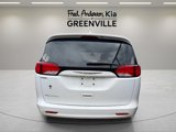 Used 2017 Chrysler Pacifica Touring image 2