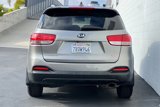 Used 2017 Kia Sorento LX w/ LX Convenience Package image 5