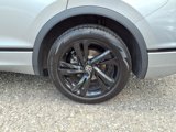 Used 2024 Volkswagen Tiguan SE R-Line image 5