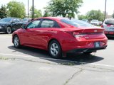 Used 2023 Hyundai Elantra SE image 3