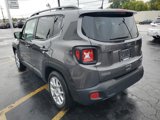 Certified 2019 Jeep Renegade Latitude w/ Cold Weather Group image 5