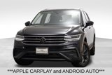 Used 2022 Volkswagen Tiguan SE image 2