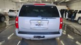 Used 2009 Chevrolet Suburban LT w/ Luxury Package image 5