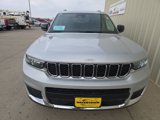 Used 2023 Jeep Grand Cherokee L Laredo image 3